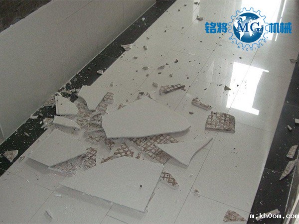 施工时水泥砂浆很均匀，为什么瓷砖还会脱落？