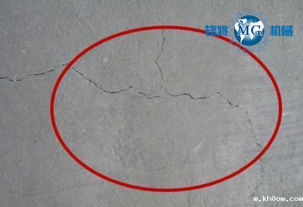 高手带你见招拆招：这些年，抹灰石膏遇到过的“开裂坑”